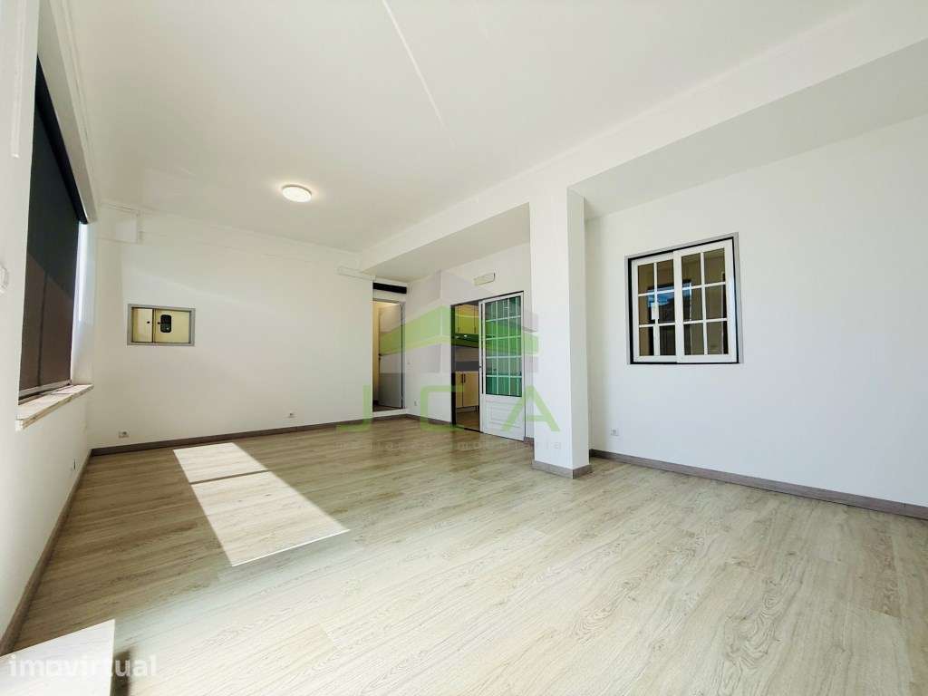Apartamento T2+1 - Grande imagem: 2/19