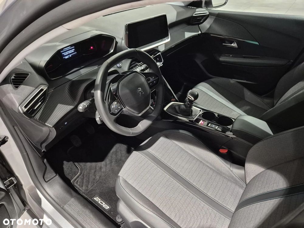Peugeot 208 1.2 T Allure S&S - 12