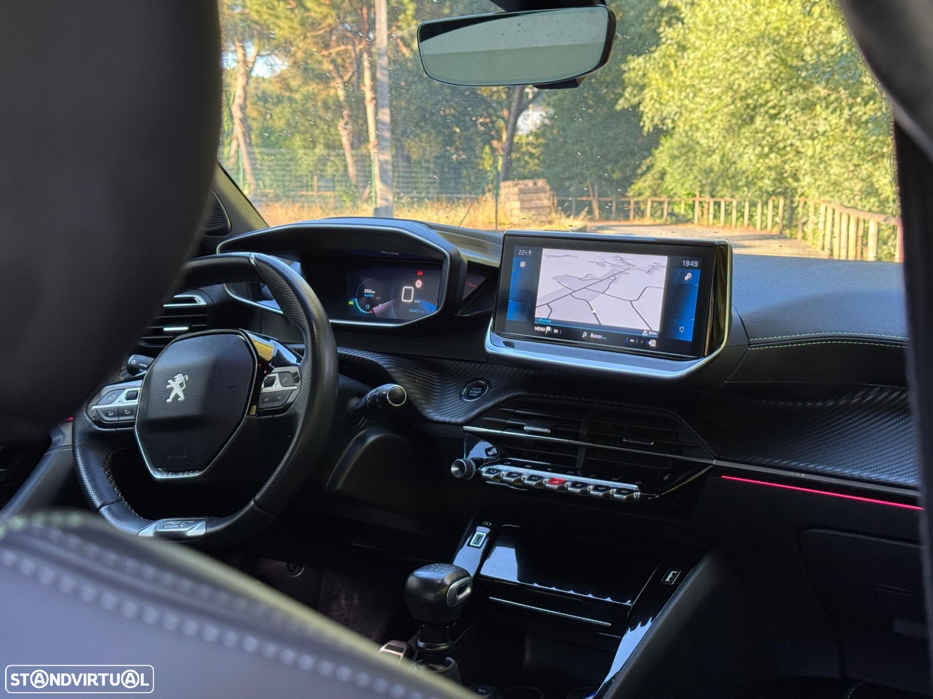 Peugeot 2008 1.2 PureTech GT Line - 19
