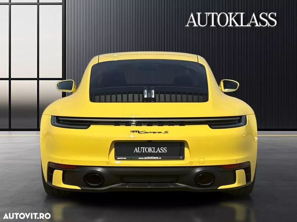 Porsche 911 Carrera S - 4