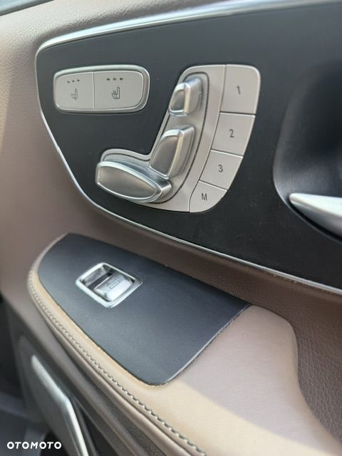 Mercedes-Benz Klasa V 300 d lang 4Matic 9G-TRONIC Special Edition Avantgarde - 11