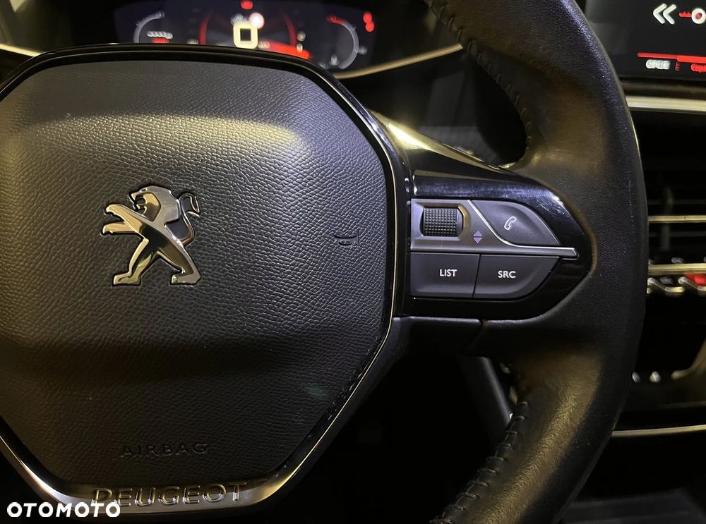 Peugeot 2008 PureTech 130 Allure - 14