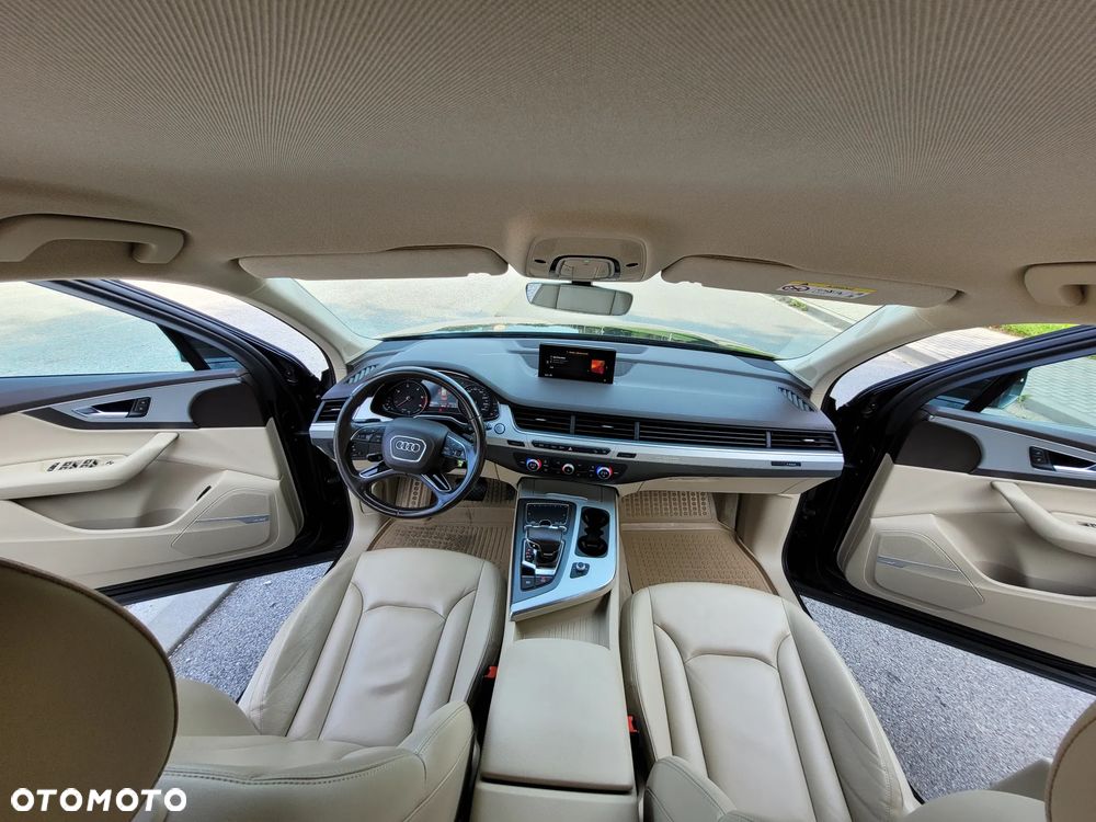 Audi Q7 - 8