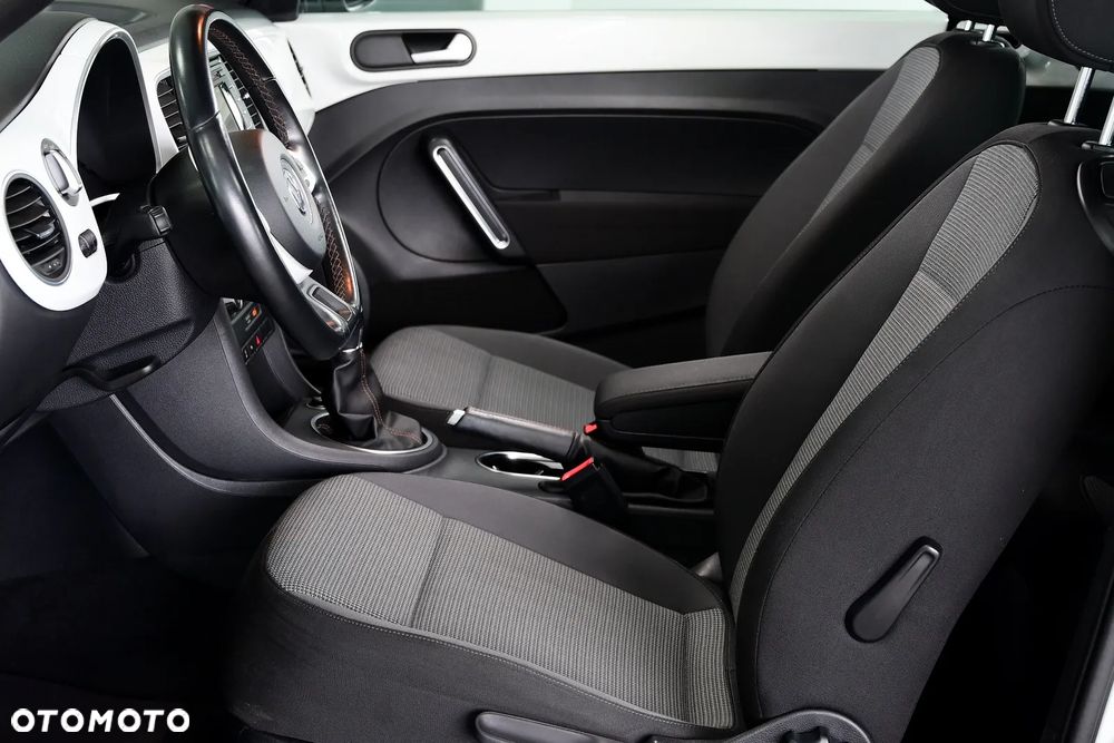 Volkswagen Beetle 1.6 TDI - 21