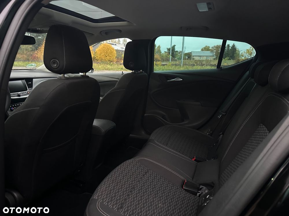 Opel Astra 1.4 Turbo Innovation - 12