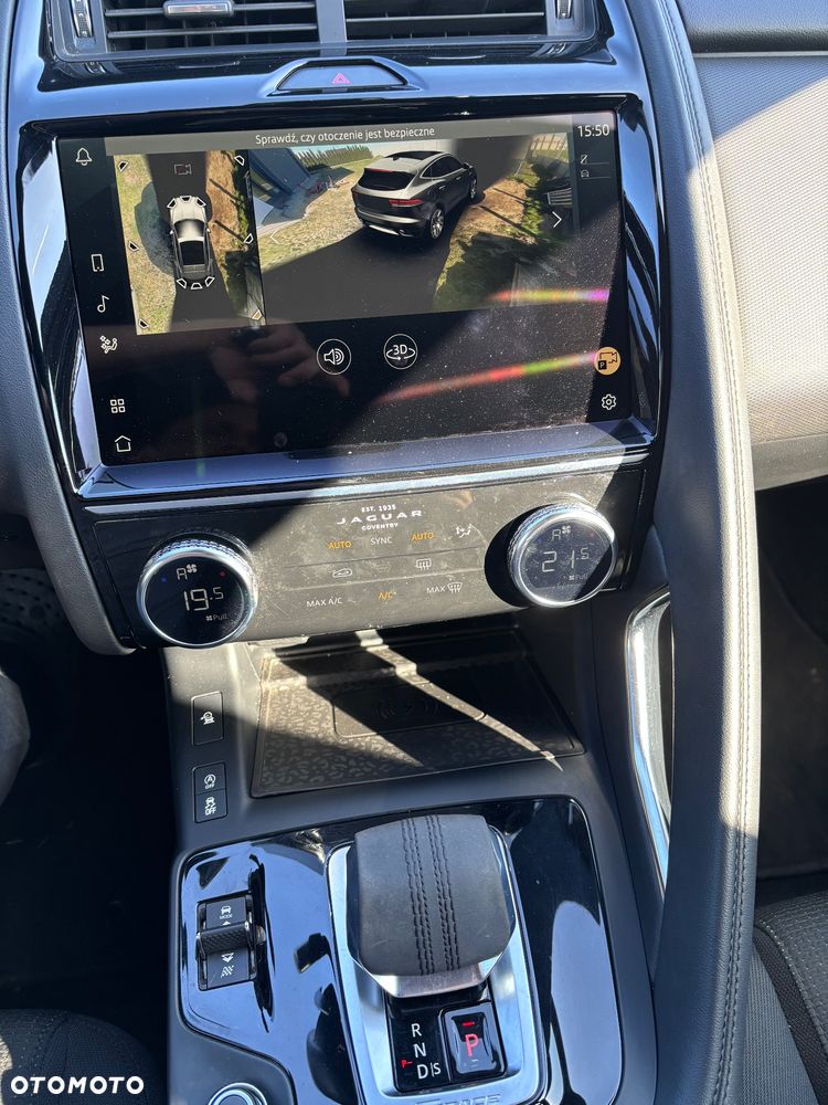 Jaguar E-Pace P160 R-Dynamic HSE - 3