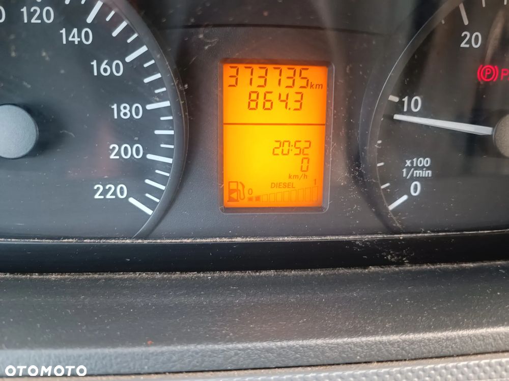 Mercedes-Benz Vito - 9
