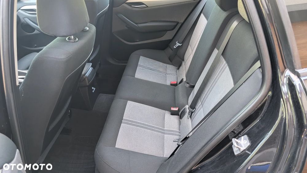 BMW X1 sDrive18d xLine - 6