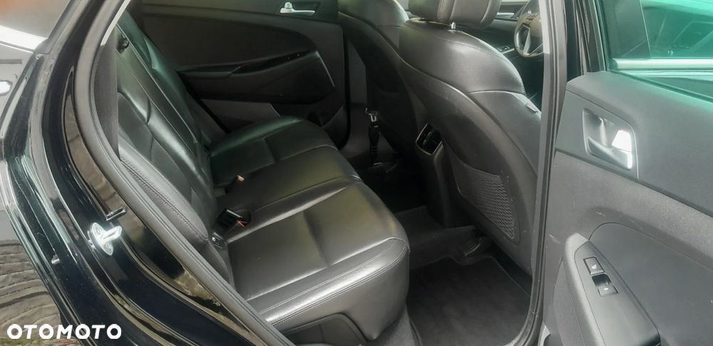 Hyundai Tucson blue 1.7 CRDi 2WD DCT Premium - 20