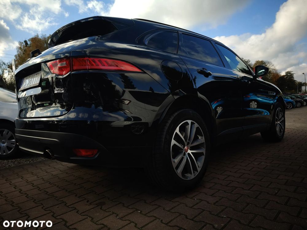 Jaguar F-Pace 25t AWD R-Sport - 5