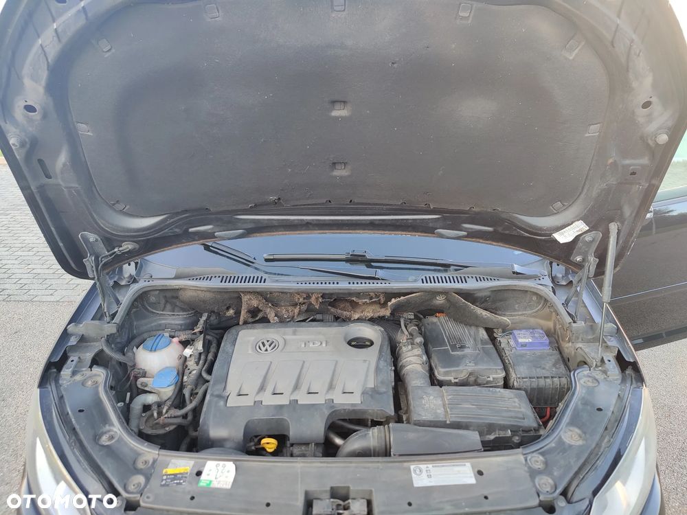Volkswagen Touran 2.0 TDI DPF Comfortline - 5