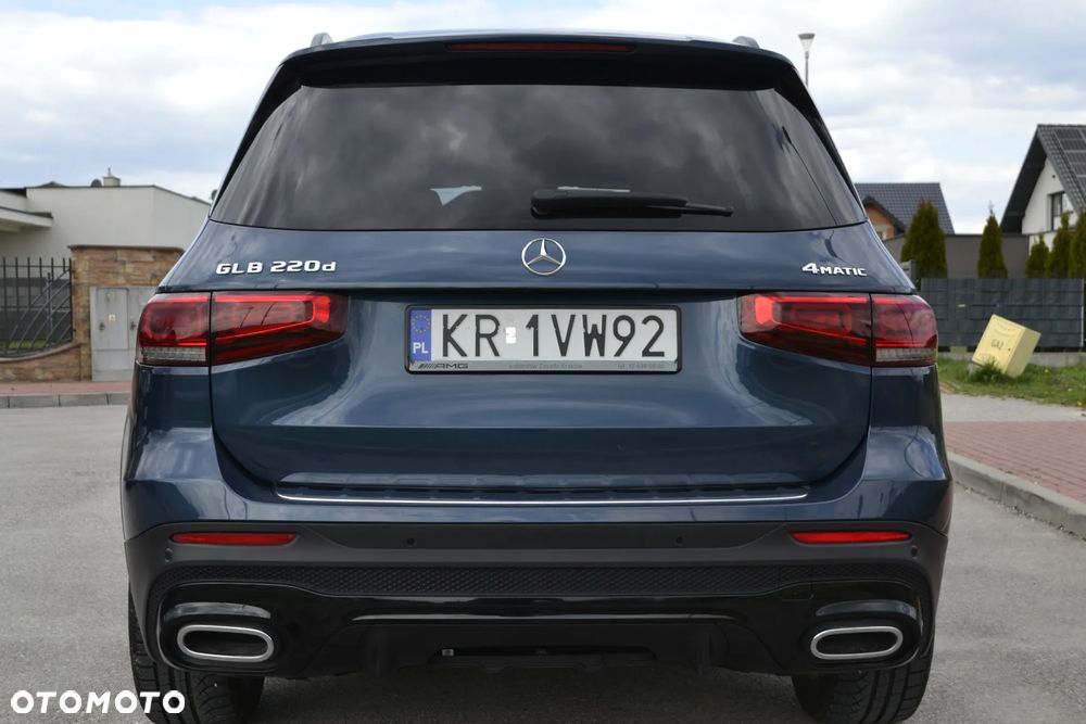 Mercedes-Benz GLB 220 d AMG Line 8G-DCT - 17