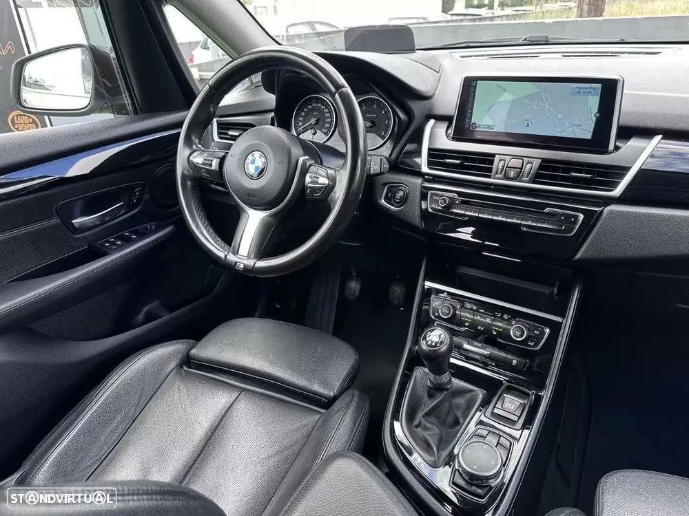 BMW 218 Active Tourer d Line Sport - 39