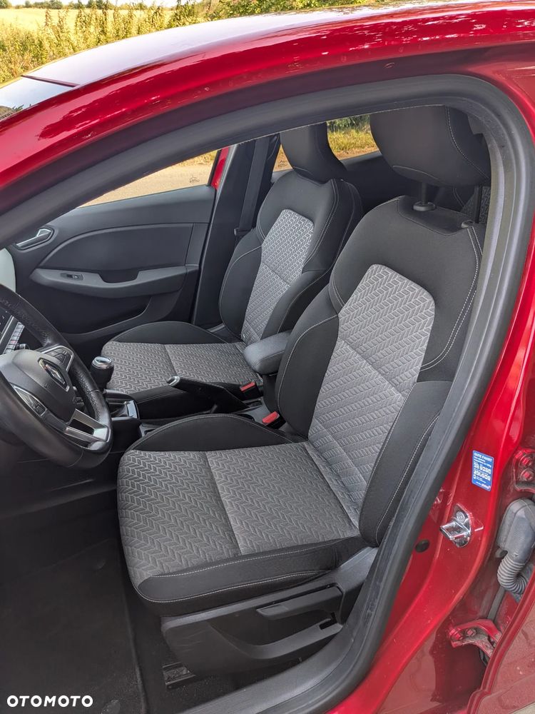 Renault Clio BLUE dCi 100 EVOLUTION - 10