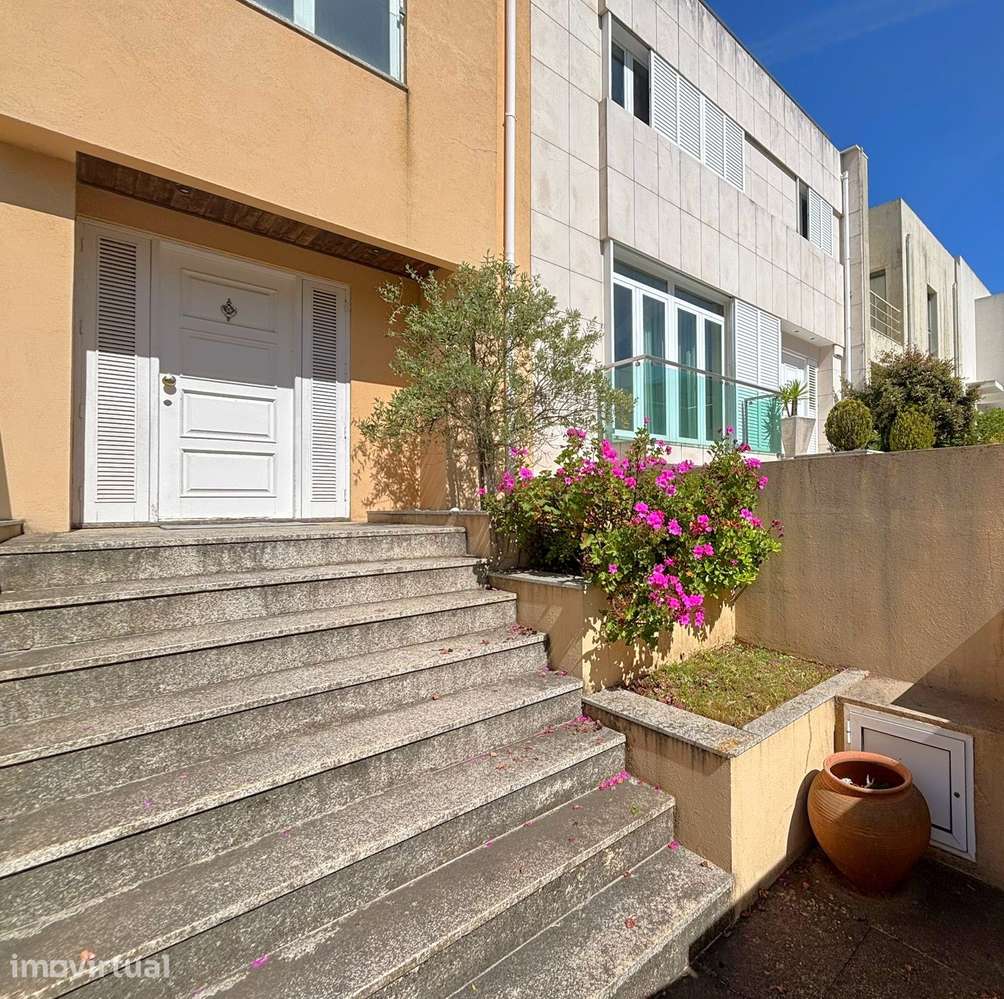 Moradia T5 com jardim e vista mar | Pinhais da Foz - Grande imagem: 4/38