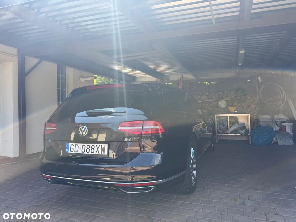 Volkswagen Passat 2.0 TDI (BlueMotion Technology) Highline - 12