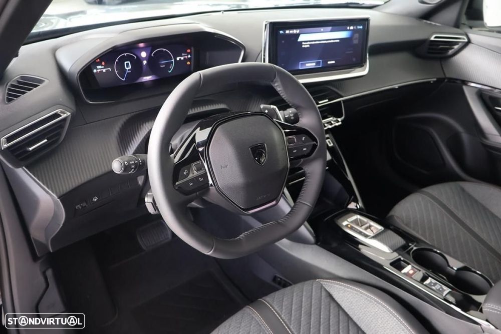 Peugeot 2008 1.2 Hybrid Allure e-DCS6 - 2