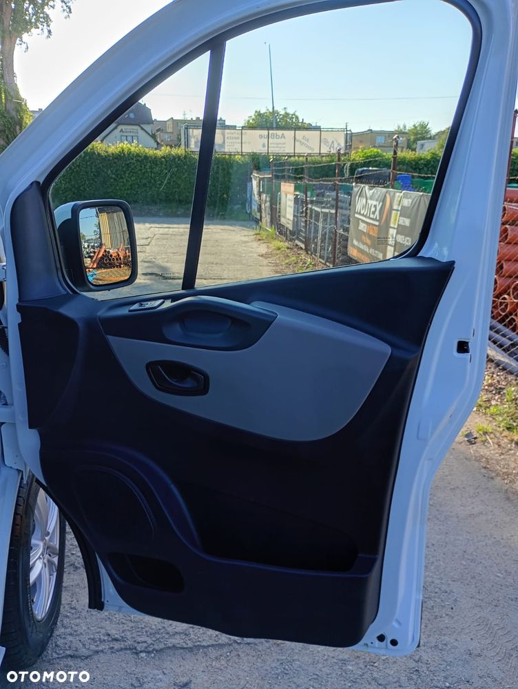 Renault Trafic - 18