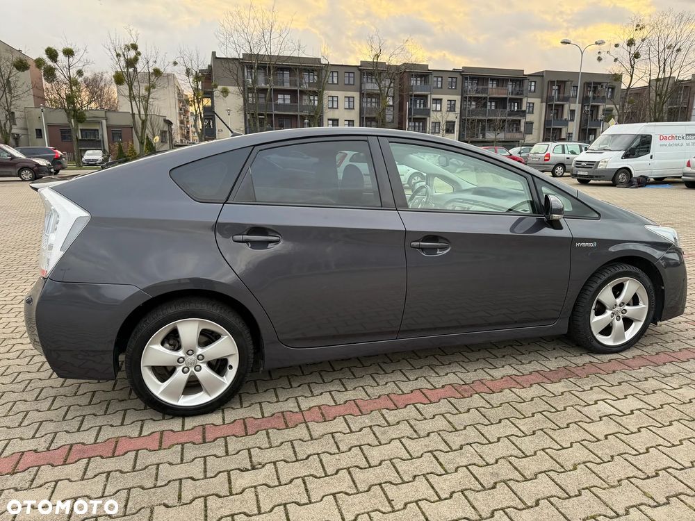 Toyota Prius (Hybrid) Comfort - 6