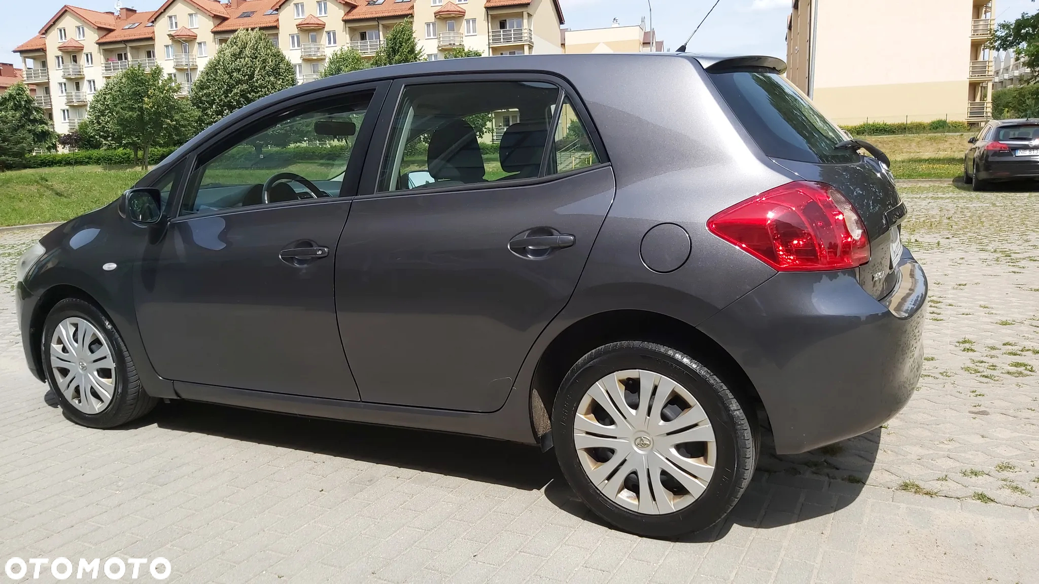 Toyota Auris 2.0 D-4D Executive - 5