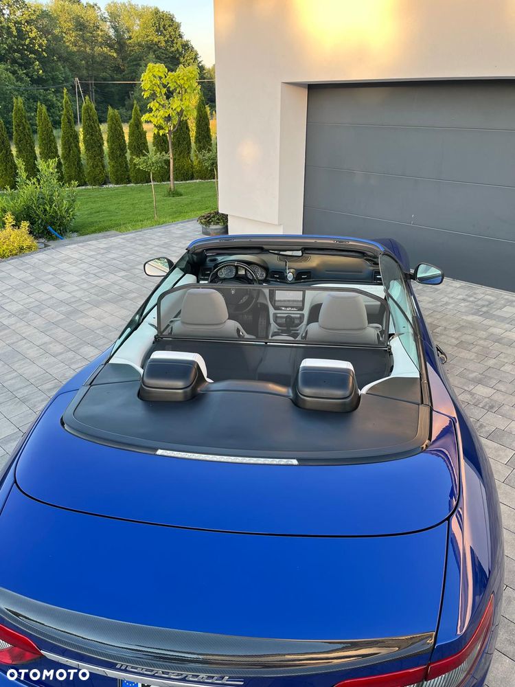 Maserati GranCabrio - 18