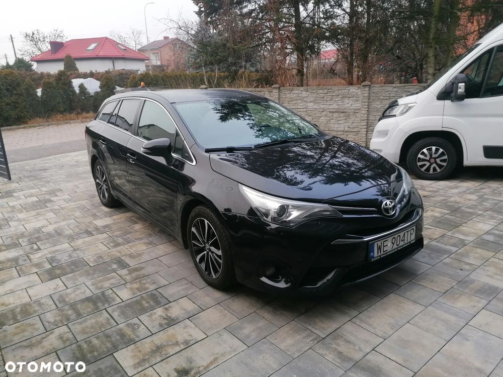 Toyota Avensis 2.0 Prestige MS - 1