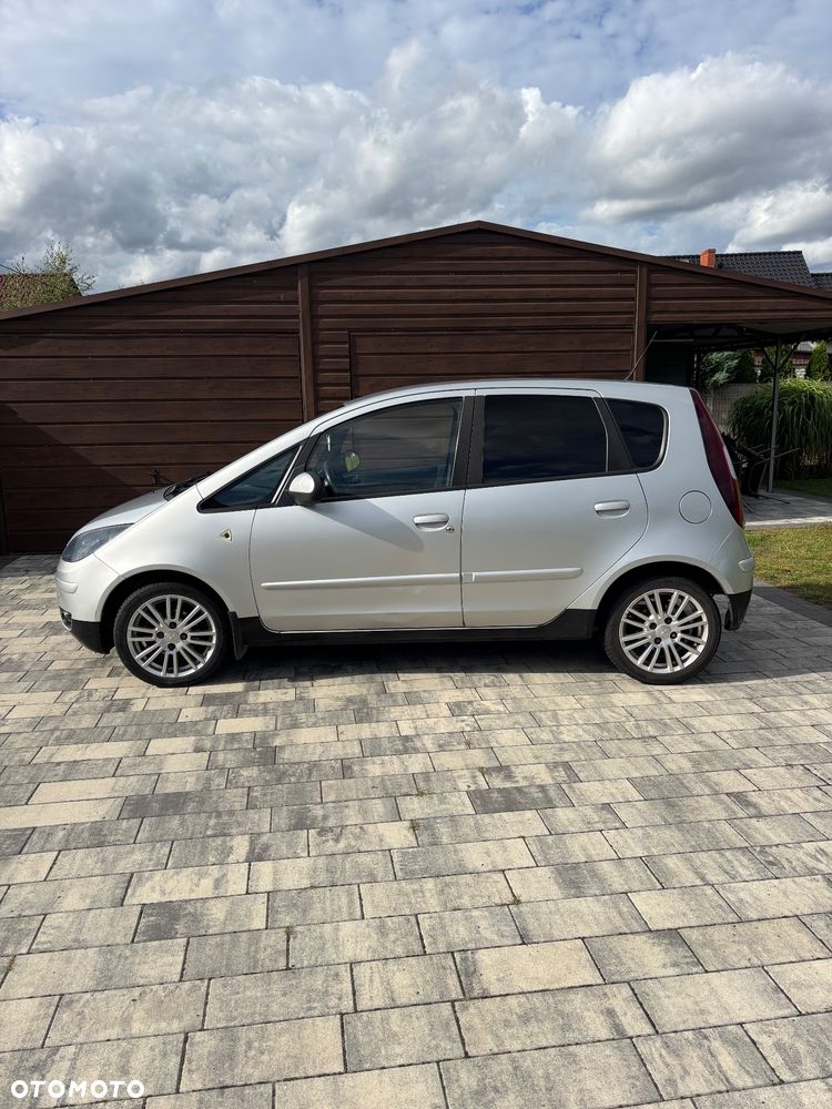 Mitsubishi Colt 1.3 Inform - 2