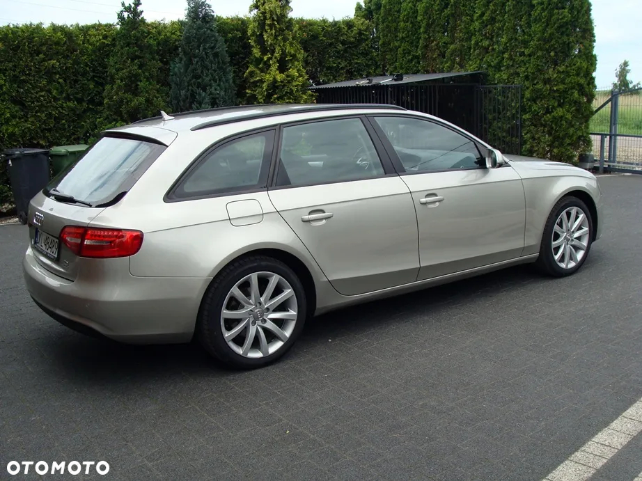 Audi A4 Avant 2.0 TDI DPF quattro S tronic Ambiente - 4