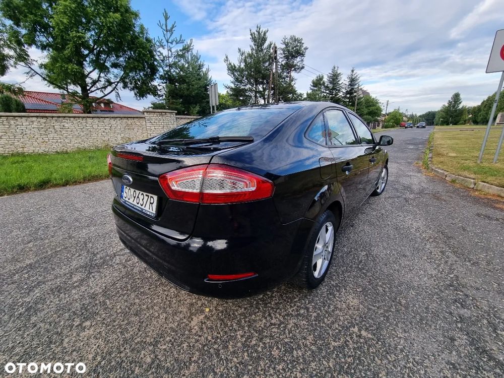 Ford Mondeo 1.6 TDCi Ambiente - 10