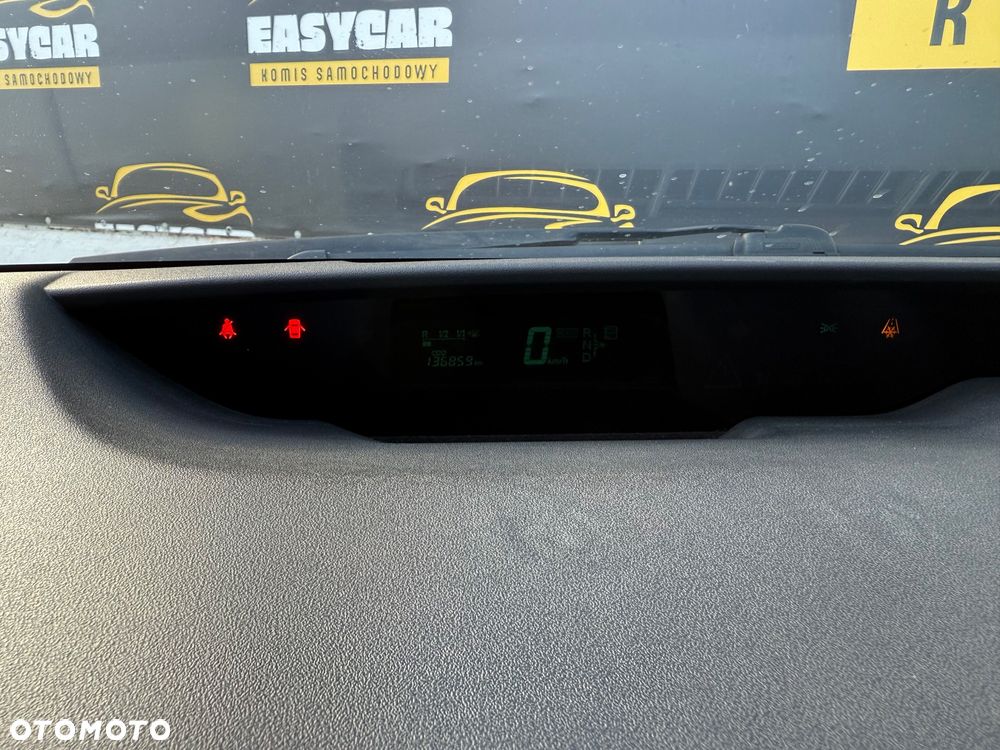 Toyota Prius 1.5 VVT-i Sol - 10