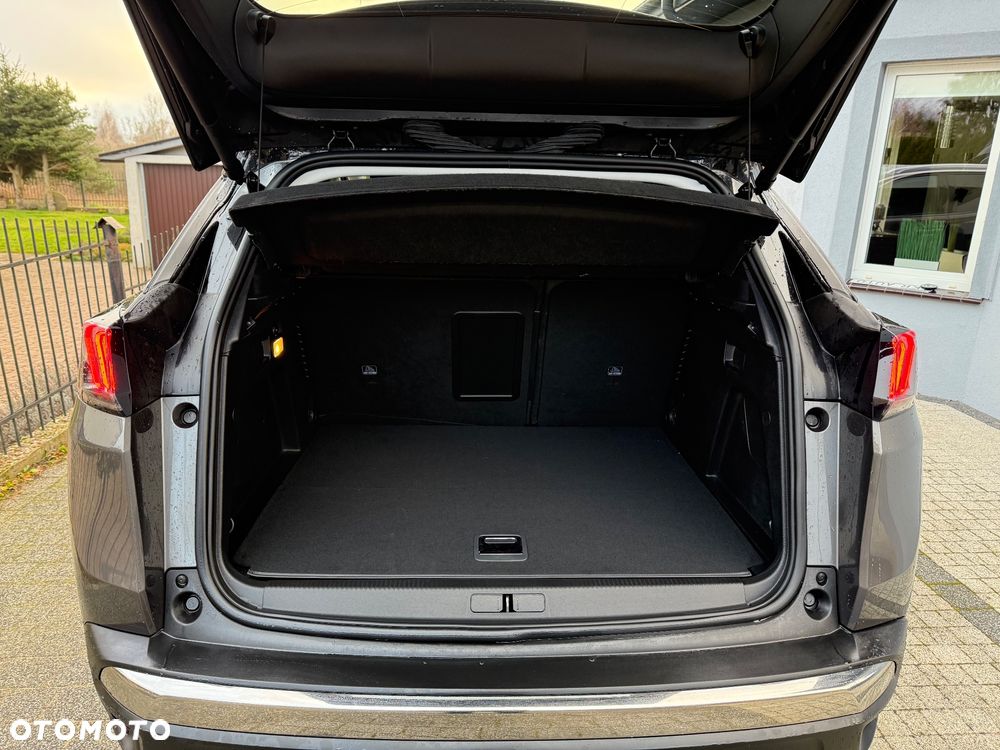 Peugeot 3008 1.6 PureTech Hybrid PHEV Allure Pack S&S EAT8 - 11