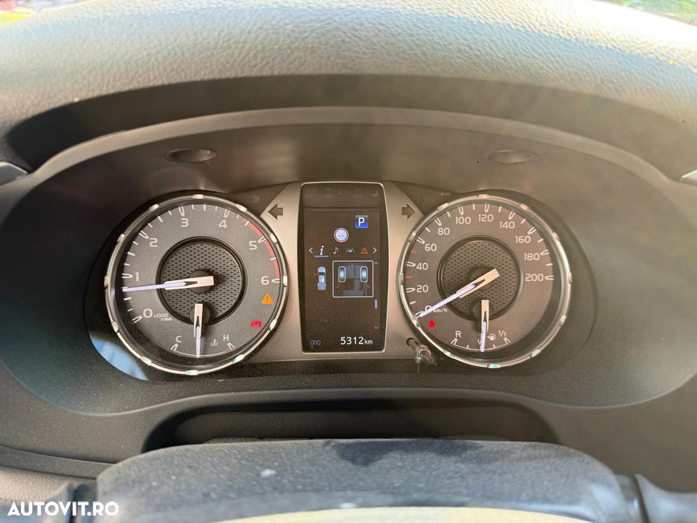 Toyota Hilux 2.4D 150CP 4x4 Double Cab AT Executive - 13