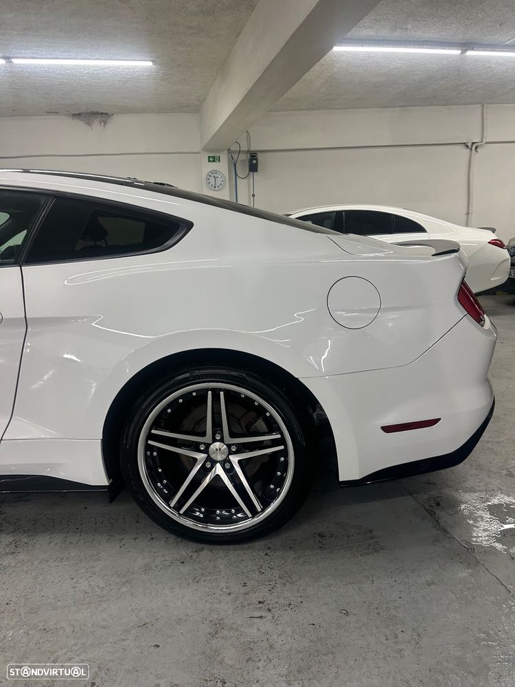 Ford Mustang 2.3 Eco Boost Aut. - 12
