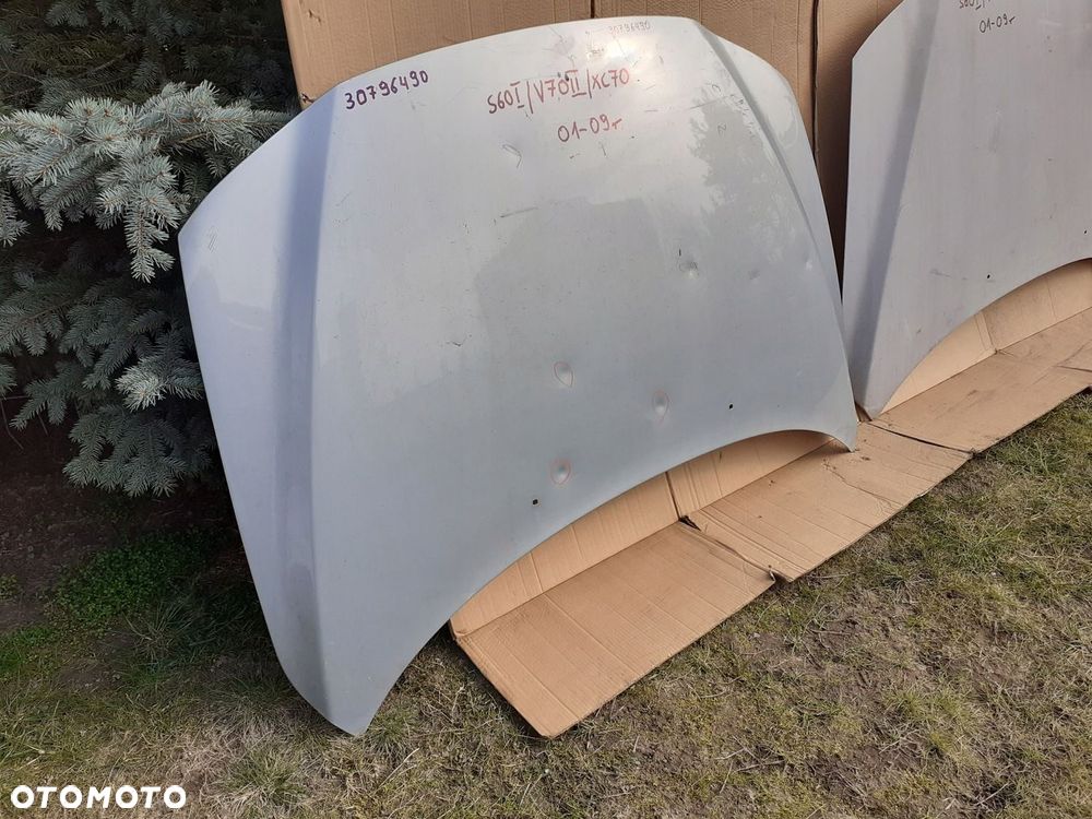 Volvo OE 30796490 maska silnika V70 II S60 I 01-09 - 2