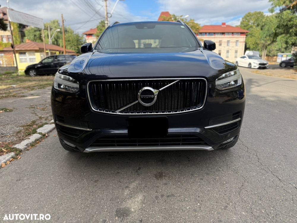 Volvo XC 90 T5 AWD Momentum - 1
