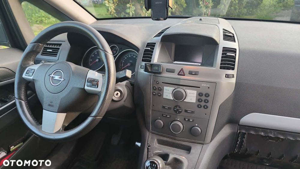 Opel Zafira 1.6 Elegance - 2