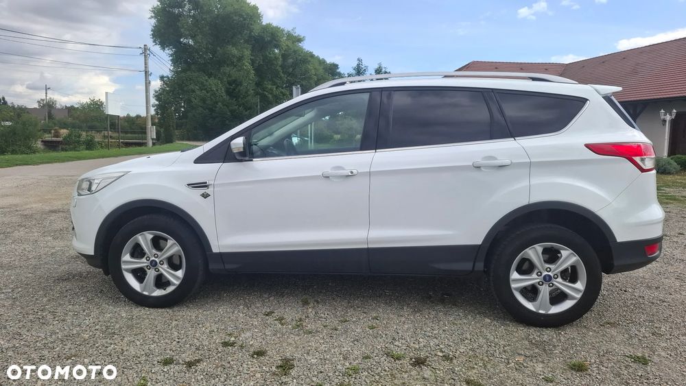 Ford Kuga 2.0 TDCi 4x4 Titanium - 4
