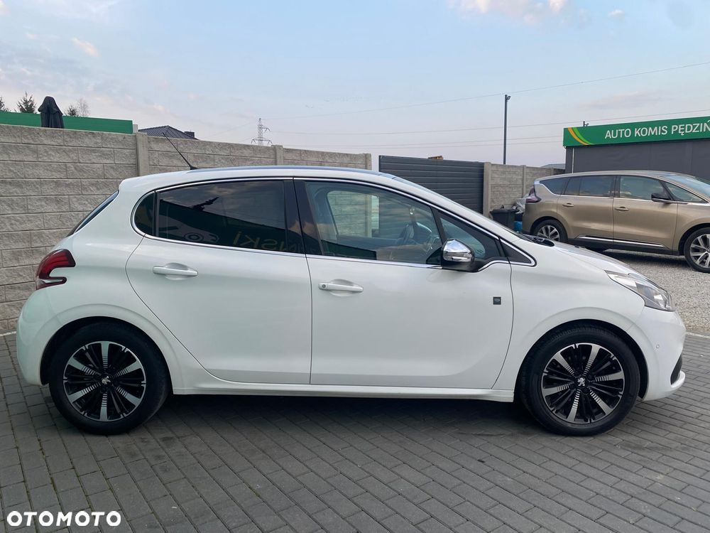 Peugeot 208 82 VTI Allure - 21