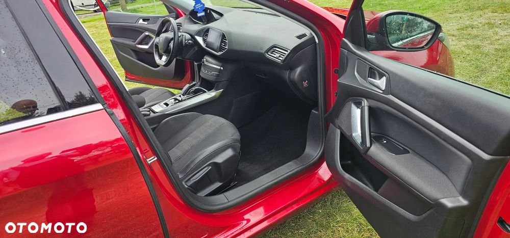 Peugeot 308 PureTech 130 GPF EAT8 Stop & Start Allure - 7