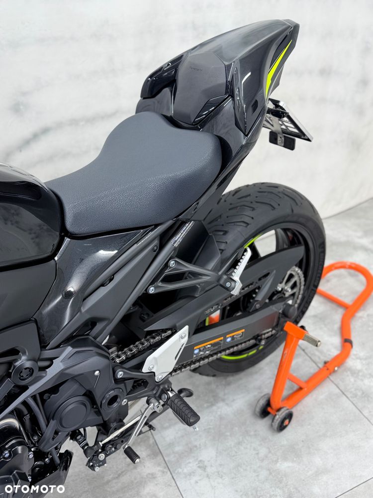 Kawasaki Z 900 - 17