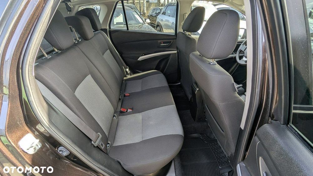 Suzuki SX4 S-Cross - 16