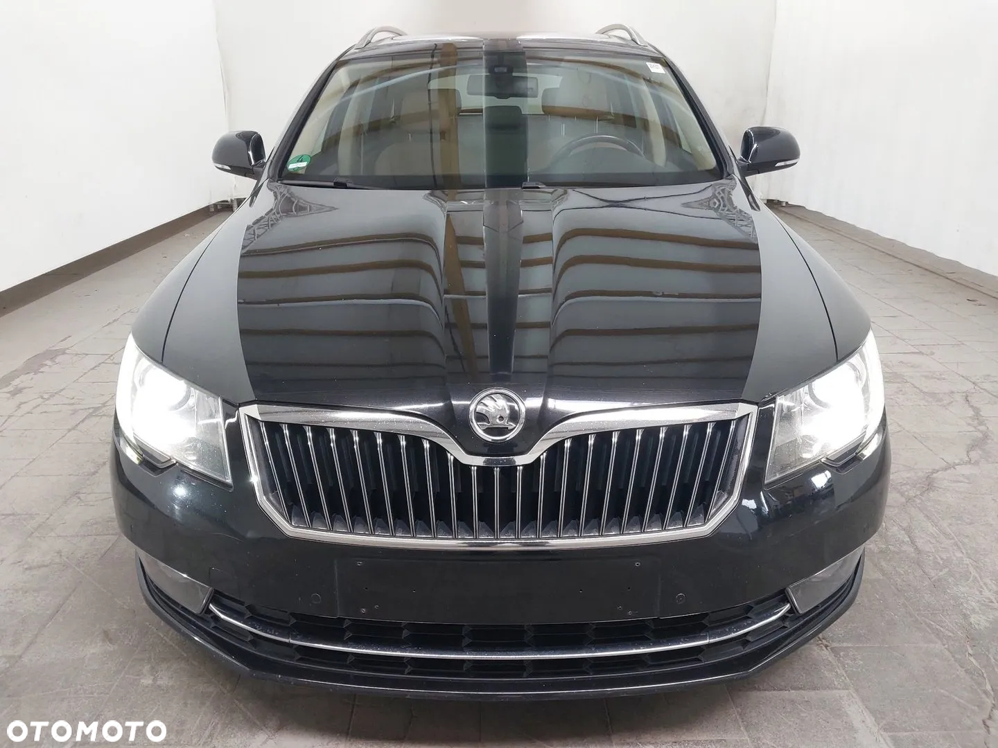 Skoda Superb Combi 3.6 V6 4x4 DSG Elegance - 6
