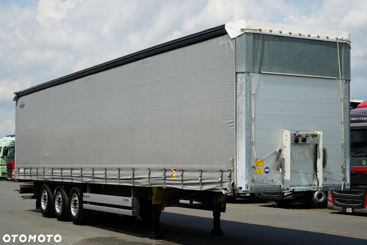 Schmitz Cargobull FIRANKA / STANDARD / OŚ PODNOSZONA / PODNOSZONY DACH / 2022R - 1