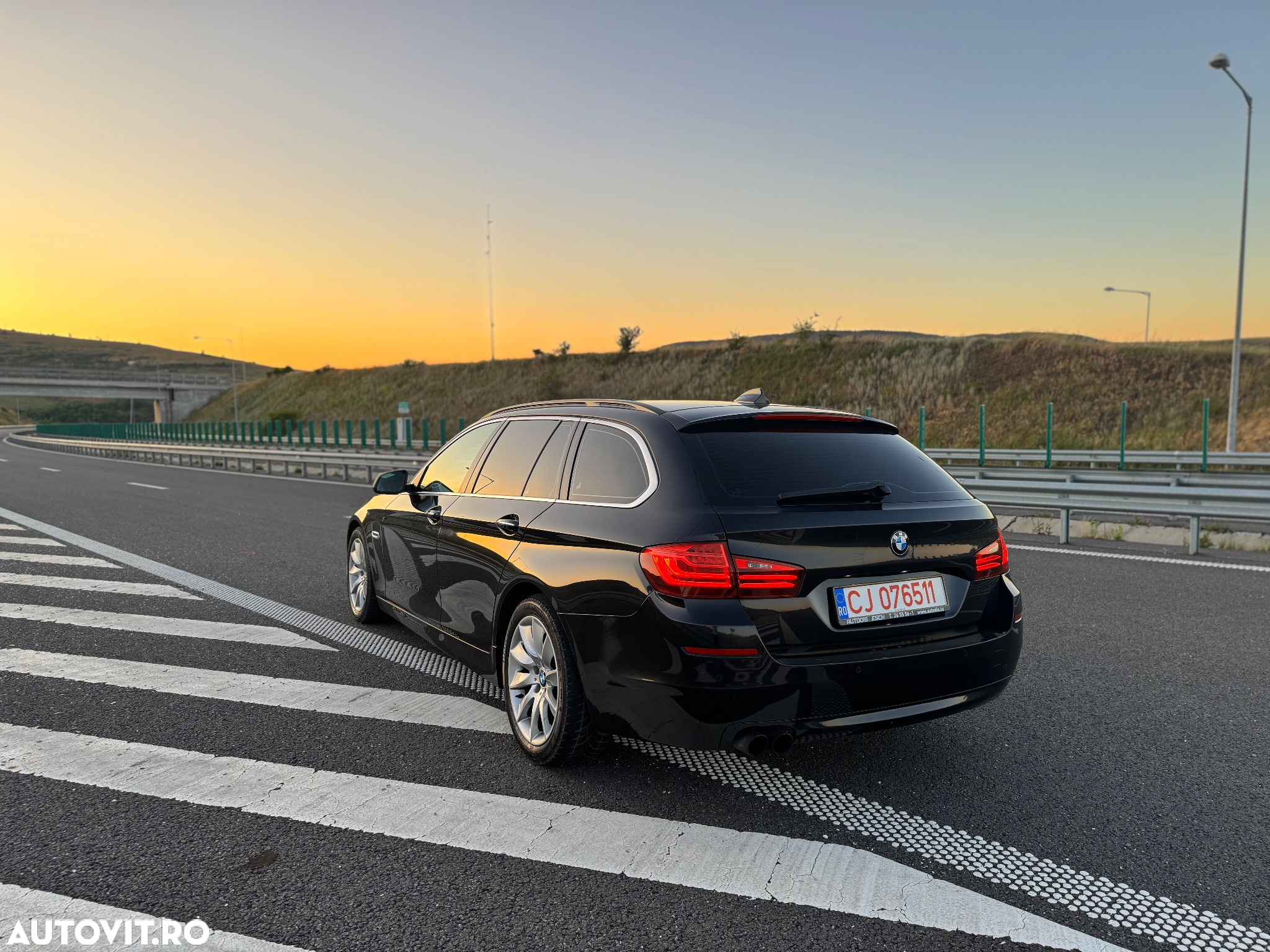 BMW Seria 5 520d Touring Aut. - 4