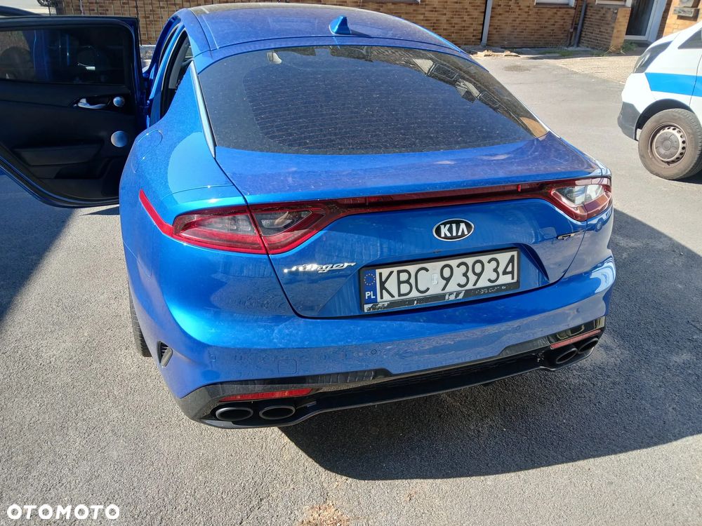 Kia Stinger - 12