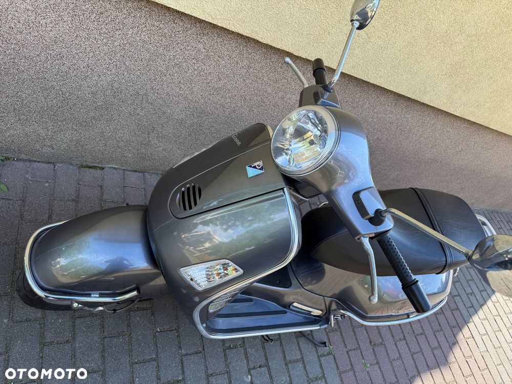 Vespa Grantourismo - 13
