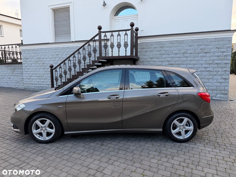 Mercedes-Benz Klasa B 180 (BlueEFFICIENCY) 7G-DCT - 16