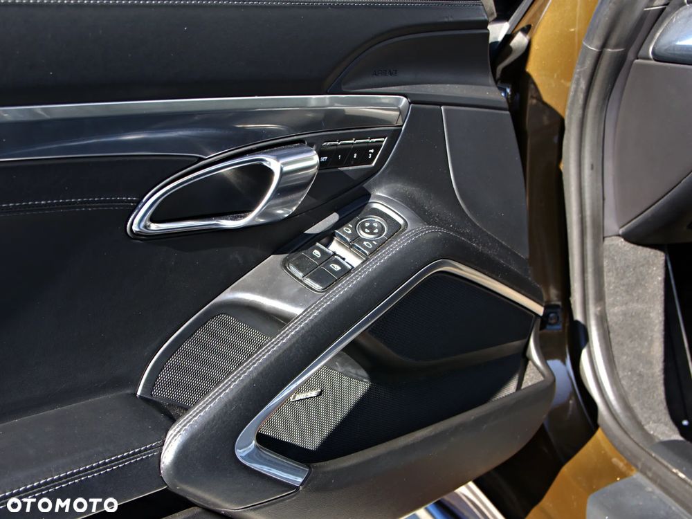 Porsche 911 Carrera S PDK - 17