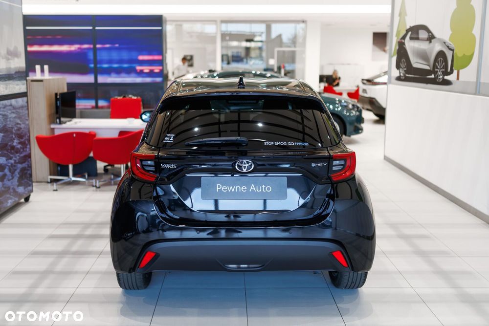 Toyota Yaris Hybrid 1.5 Style - 22