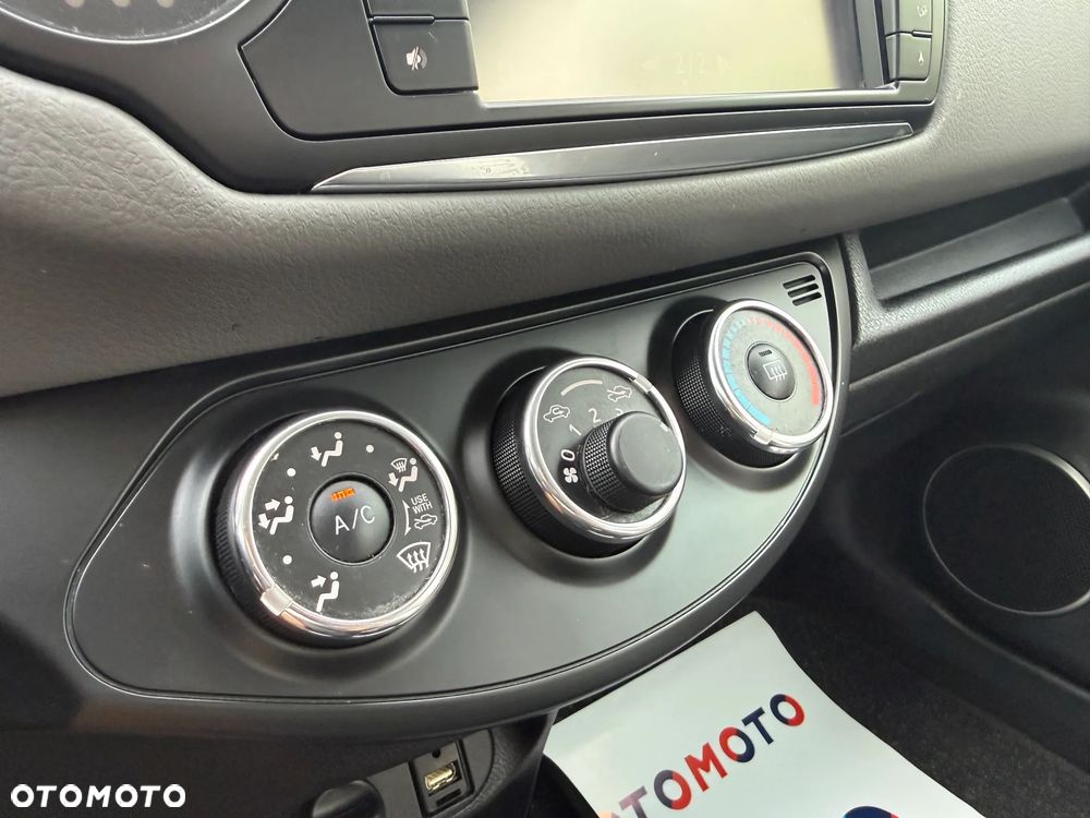 Toyota Yaris - 20